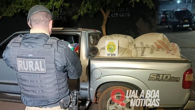 Polícia Militar apreende 1,2 tonelada de ração furtada e caminhonete em Toledo