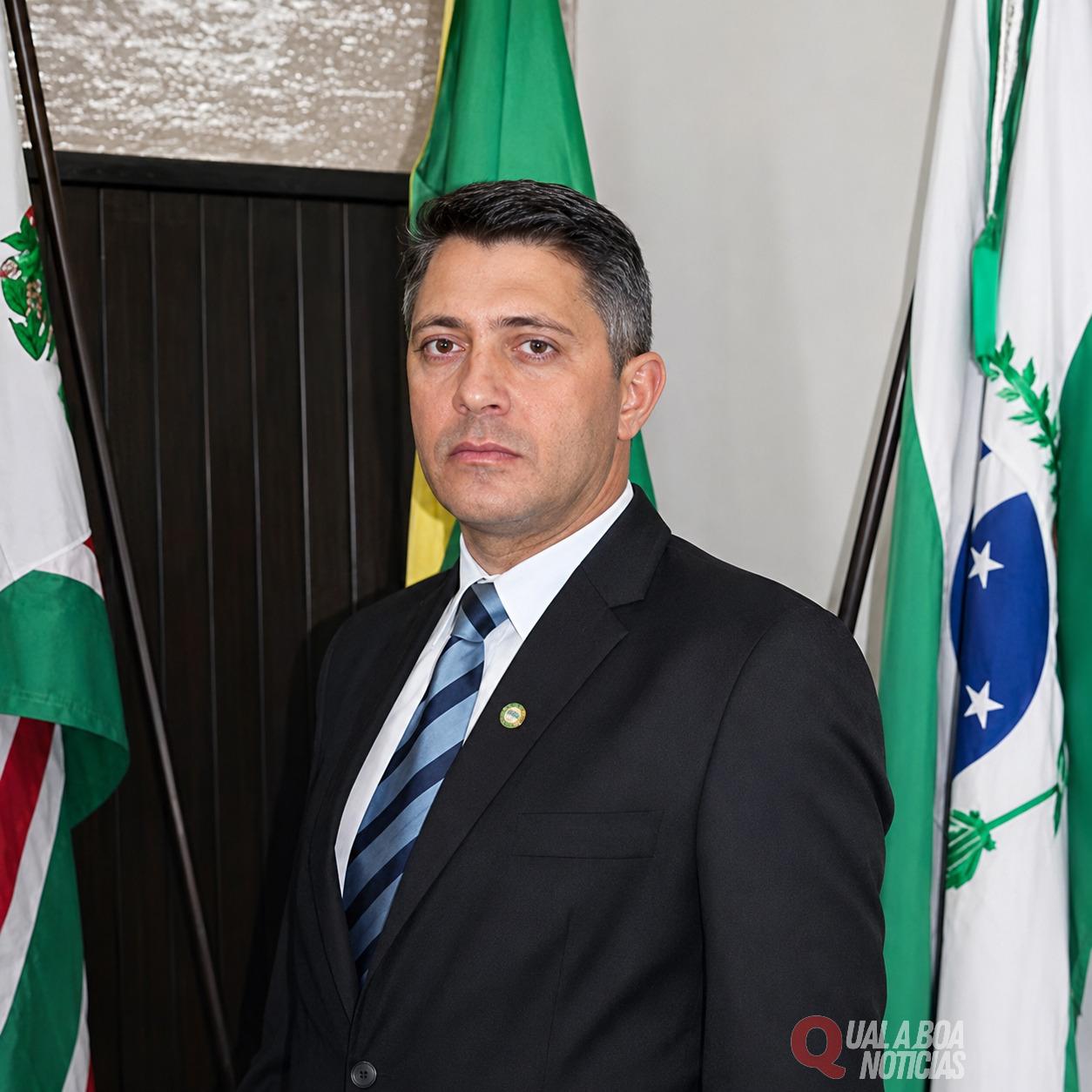 Você me conhece? Prazer, eu sou vereador Jairo Cerbarro