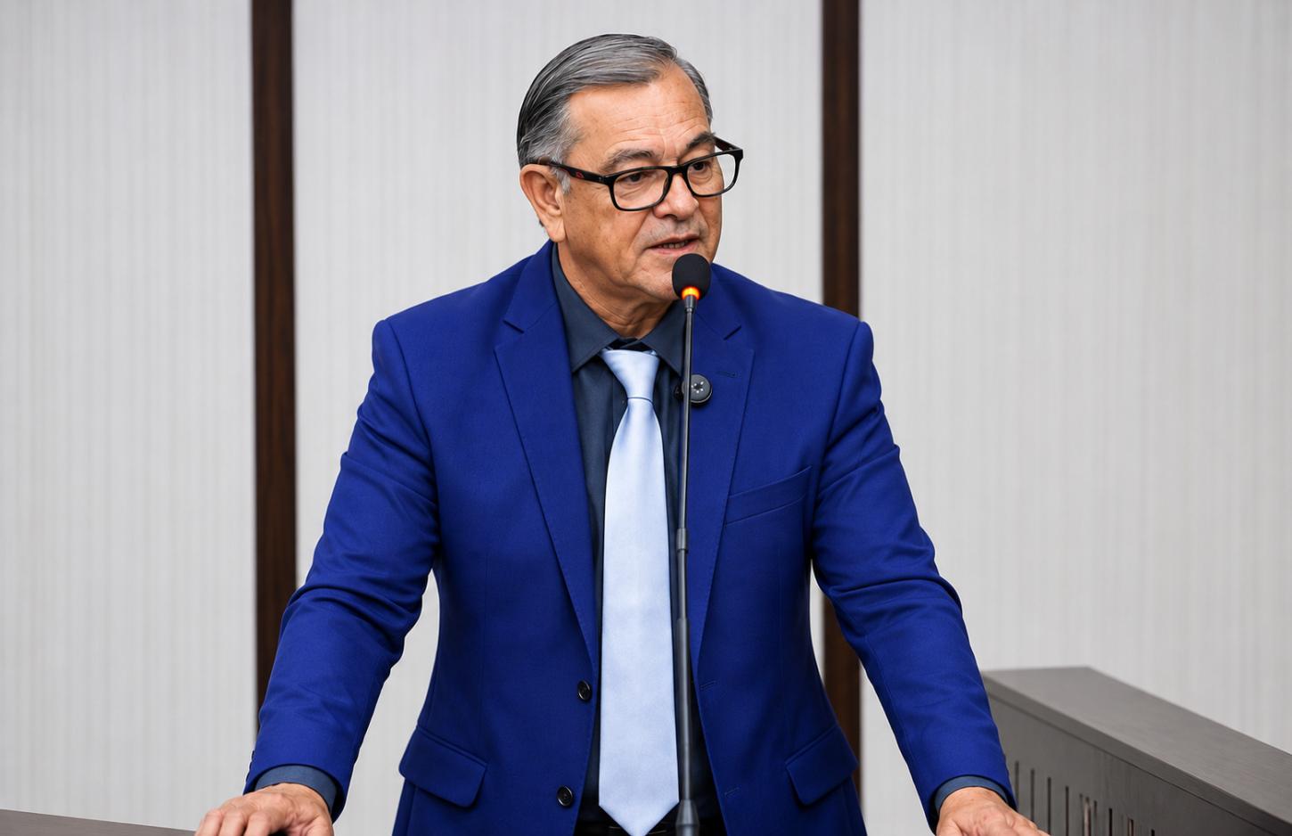 Atuação parlamentar: Sergio Japonês propõe arborização e obras na Vila Pioneira