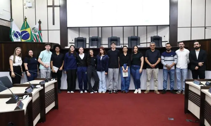 Câmara de Toledo empossa vereadores mirins do Parlamento Jovem 2026 nesta segunda-feira