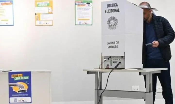 ELEIÇÕES 2026: Votação no exterior encerra com cenários distintos na Europa e na Ásia